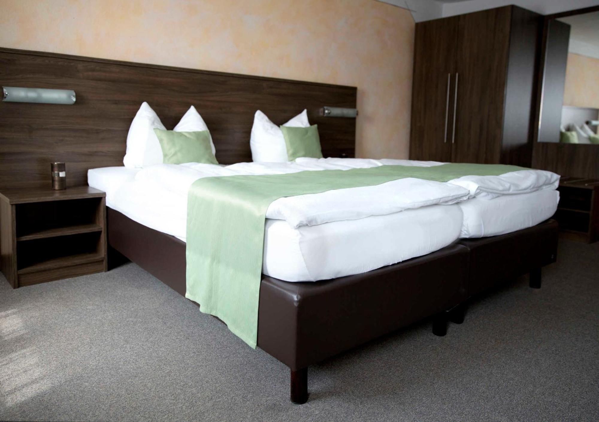 Hotel Garni Goldene Traube Bad Windsheim Eksteriør bilde