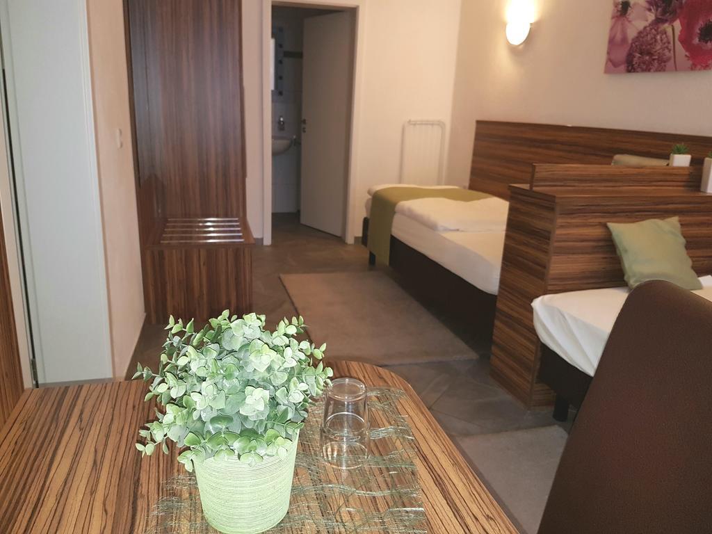Hotel Garni Goldene Traube Bad Windsheim Eksteriør bilde