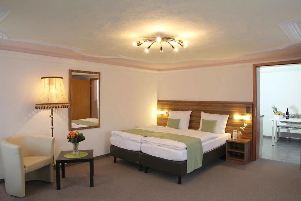 Hotel Garni Goldene Traube Bad Windsheim Eksteriør bilde